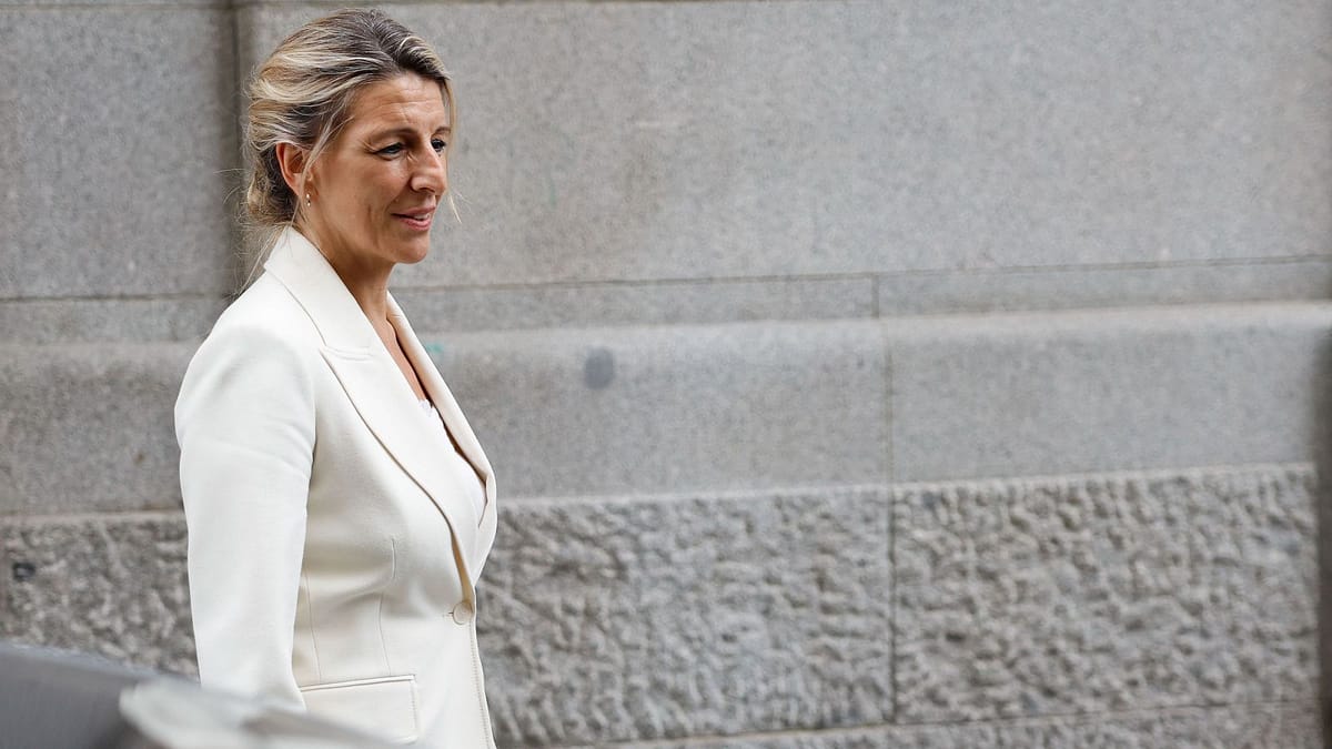 Yolanda Díaz defiende la reducción de jornada laboral y exige al PSOE mayor compromiso en vivienda