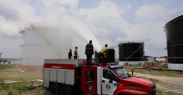 Contienen derrame de combustible en planta inactiva José Martí en Matanzas