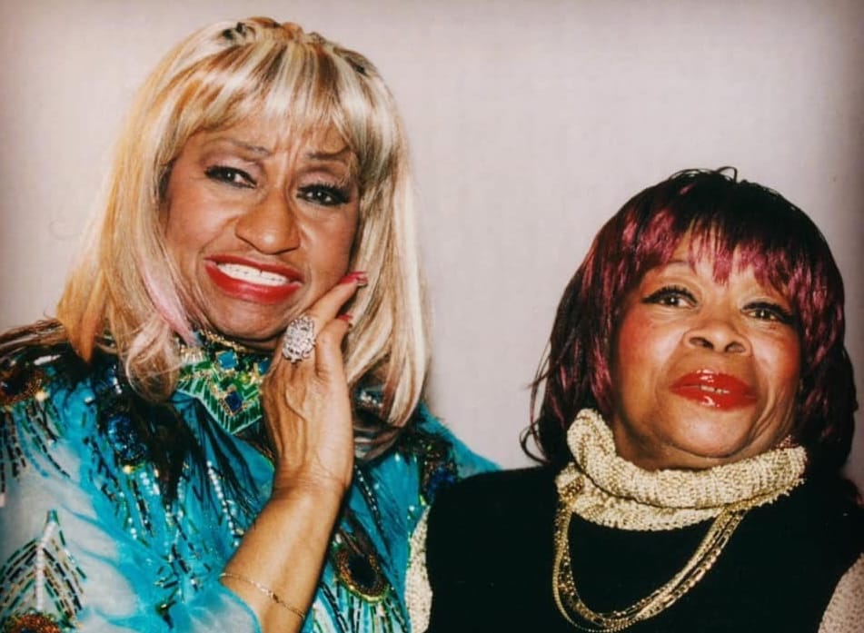 Juana Bacallao y Celia Cruz: Un histórico reencuentro en París en 2001
