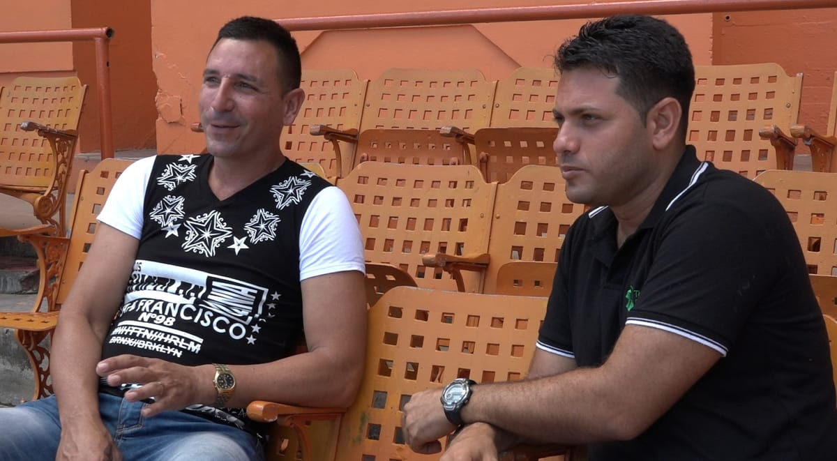 Eliecer Montes de Oca: Doble aniversario de hitos en el béisbol cubano