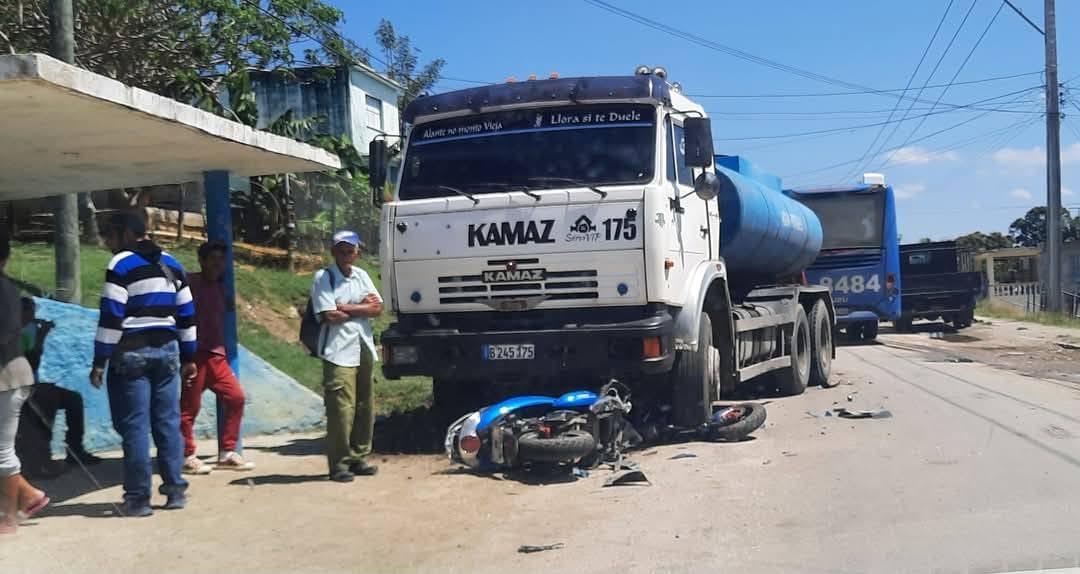 Accidente de tránsito en Bacuranao deja un motociclista herido