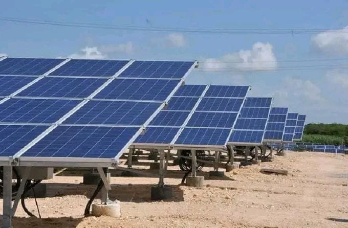 Seis parques solares fotovoltaicos ya están sincronizados al sistema eléctrico cubano, pero el déficit energético persiste