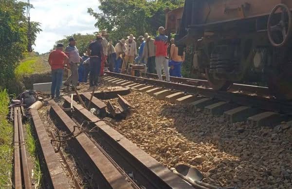 Ferrocarril del norte en Camagüey encara su deterioro tras años de abandono: lenta recuperación y promesas para julio