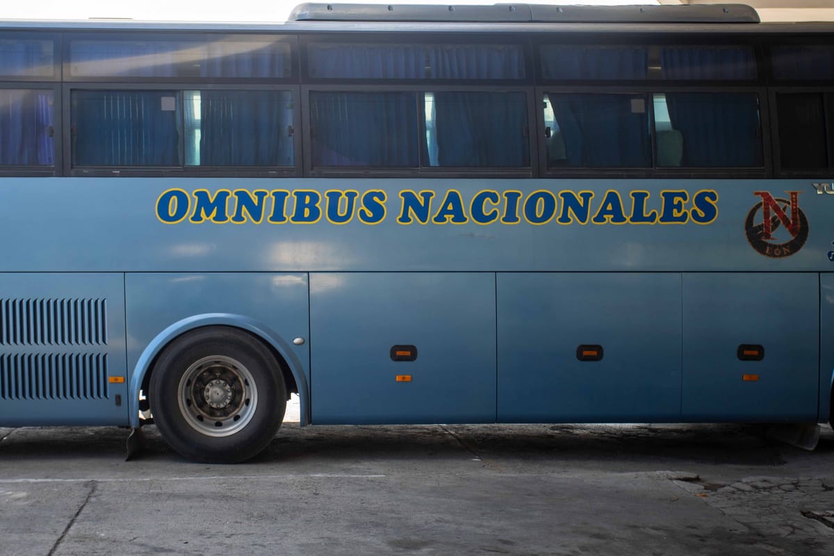 Restablecimiento parcial de los servicios de Ómnibus Nacionales hacia el oriente de Cuba tras el paso del huracán Melissa