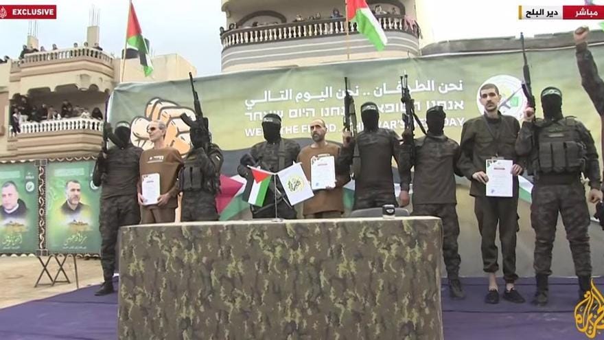 Hamás pospone liberación de rehenes citando incumplimientos de Israel