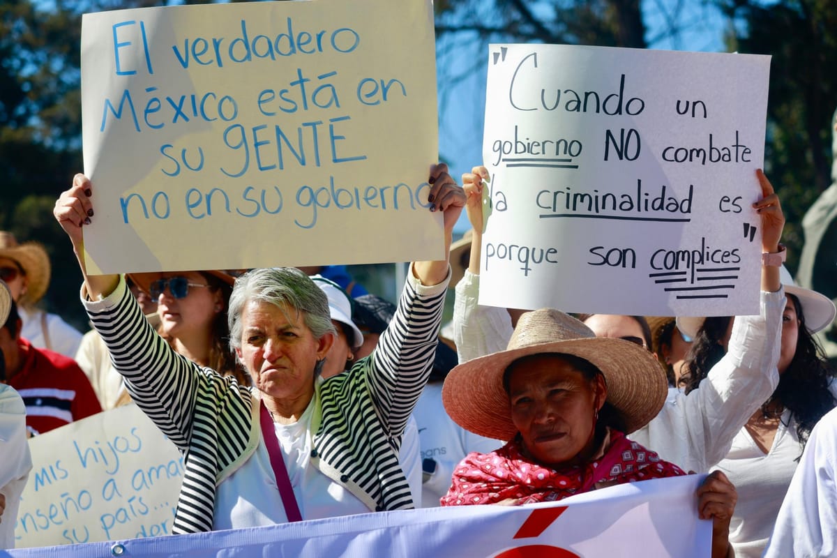 Miles protestan en el Zócalo contra el gobierno de Claudia Sheinbaum