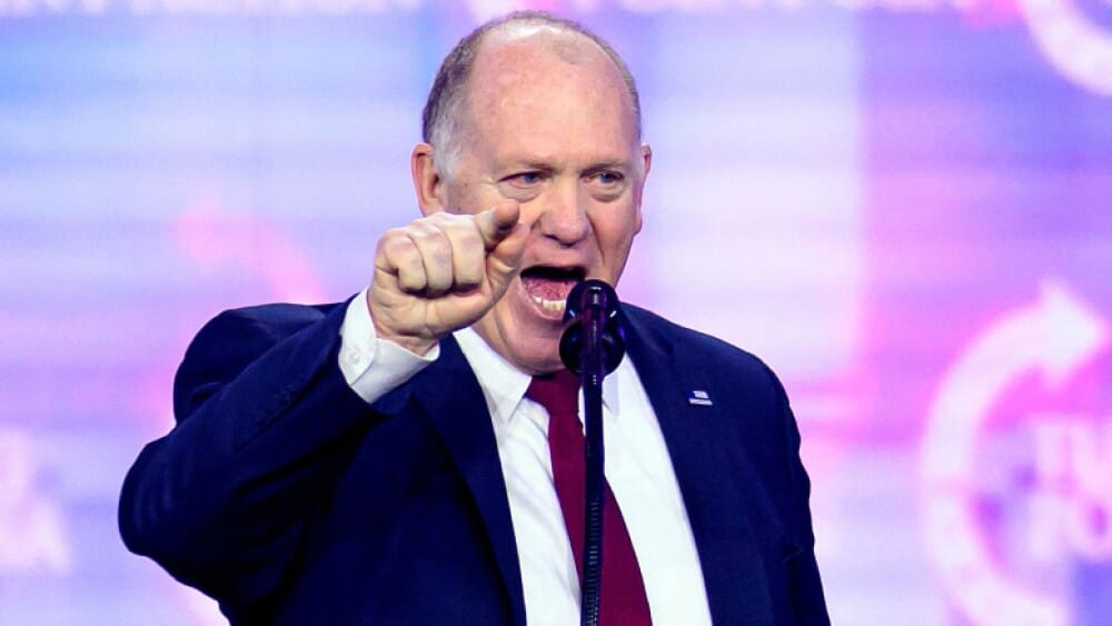 El nuevo "zar de fronteras" de Trump anuncia redadas masivas de migrantes desde el primer día de mandato