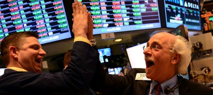 Wall Street reacciona con fuerza ante reducción temporal de aranceles en Estados Unidos