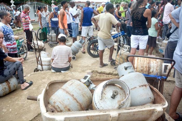 Denuncian presuntas irregularidades en la venta de gas licuado en Boniato, Santiago de Cuba; reportes similares llegan desde otras provincias