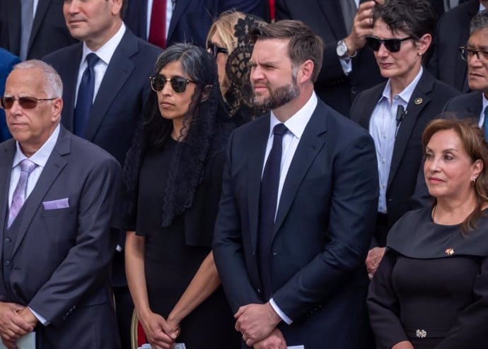 El Papa León XIV y JD Vance abogan por soluciones negociadas a los conflictos y el respeto al Derecho Humanitario