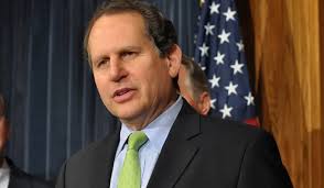 Fallece Lincoln Díaz-Balart a los 70 años: un legado de lucha y servicio público