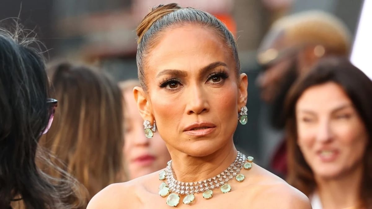 Jennifer López cancela apariciones públicas y expresa apoyo a víctimas de incendios en Los Ángeles