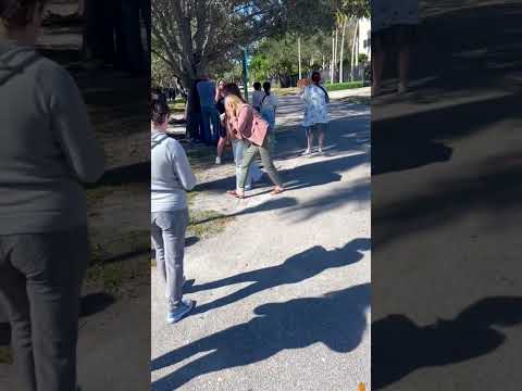 Madre cubana en Miami denuncia arresto de su hijo durante cita con ICE pese a tener asilo pendiente