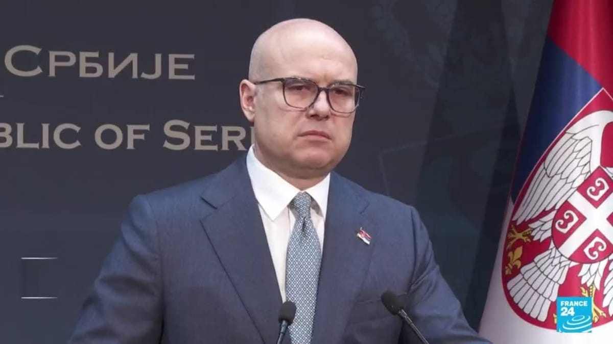 El Parlamento de Serbia confirma la disolución del Gobierno tras la dimisión del primer ministro Milos Vucevic