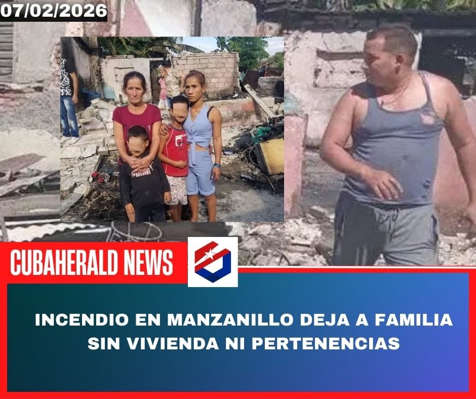 INCENDIO EN MANZANILLO DEJA A FAMILIA SIN VIVIENDA NI PERTENENCIAS