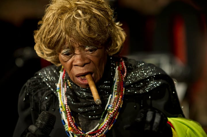 Cien años de Juana Bacallao: La eterna diva del espectáculo cubano