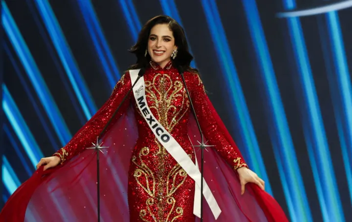 Fátima Bosch hace historia para México al coronarse Miss Universo 2025 en medio de polémica y respaldo internacional