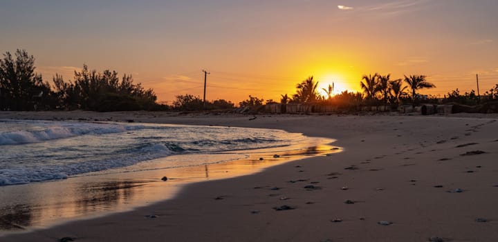 Detienen a dos sospechosos por robo con violencia en Boca de Camarioca, Matanzas