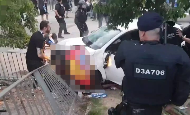 Policía interviene en accidente con vehículo blanco
