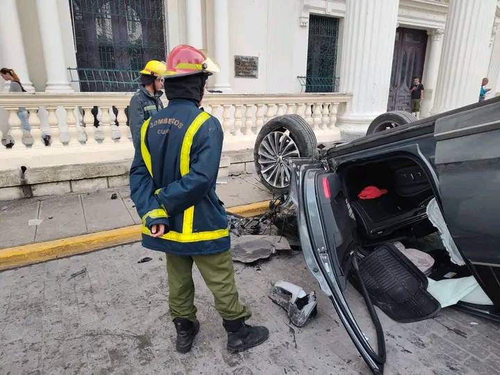 Accidente de tránsito en el parque Vidal de Santa Clara deja varios lesionados