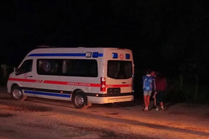 Ataque a pedradas contra ómnibus en la Curva de Ignacio, Camagüey, deja daños materiales y alarma entre los pasajeros