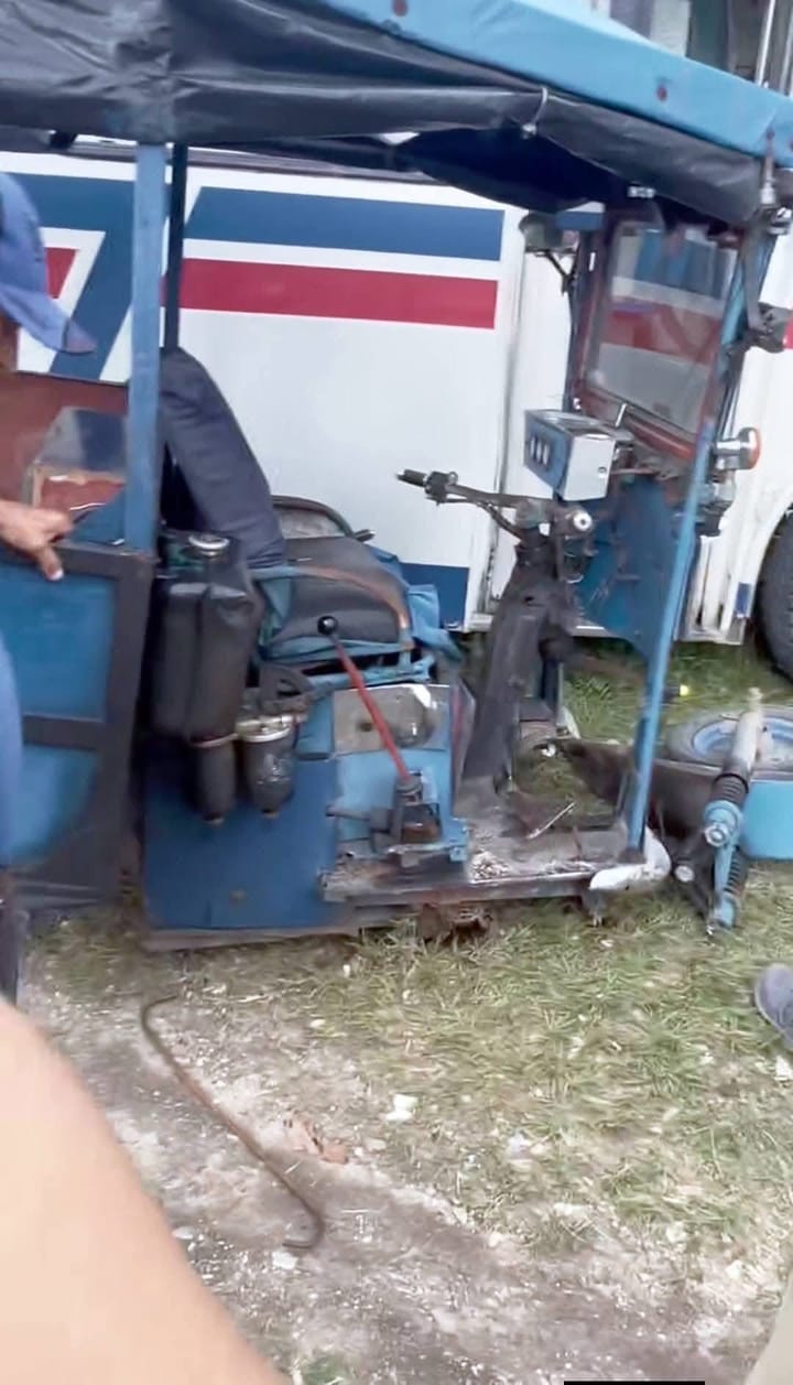 Accidente de tránsito en Guanabacoa involucra triciclo, ómnibus y camión que se dio a la fuga