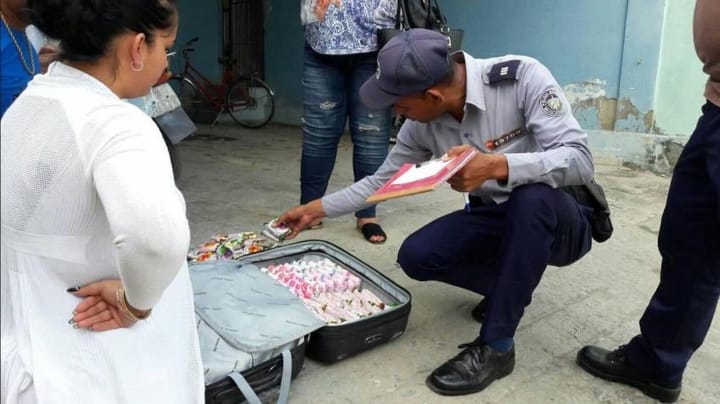 Operativos policiales y economía informal: tensión creciente en la vida cotidiana de los cubanos