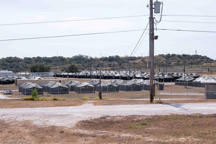 Estados Unidos traslada a 22 ciudadanos cubanos a la Base Naval de Guantánamo como parte de procesos migratorios