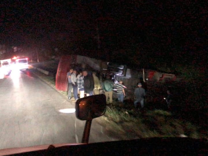 Accidente vial entre Majagua y Guayacanes moviliza a residentes y autoridades: no se reportan víctimas