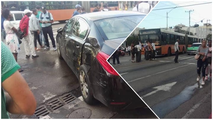 Accidente de tráfico en cruce urbano concurrido
