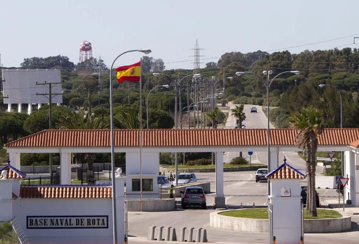 Entrada de la Base Naval de Rota, España