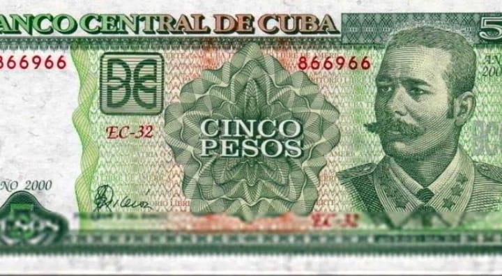 Trabajador por Cuenta Propia bajo críticas en La Habana por negarse a aceptar billetes de cinco pesos