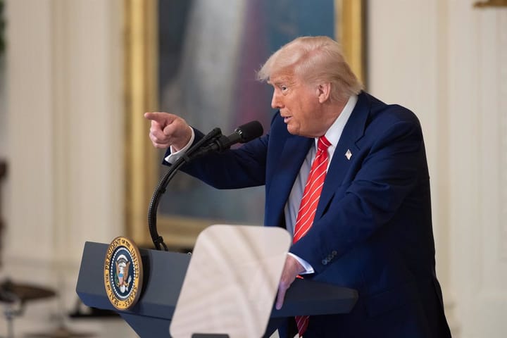 Trump sopesa elevar impuestos a los más ricos para financiar recortes fiscales y reforzar Medicaid