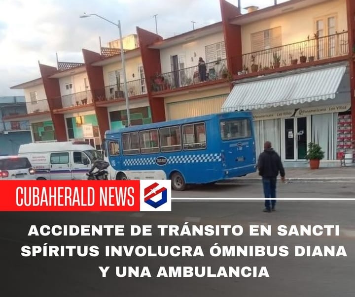 Accidente de tránsito en Sancti Spíritus involucra ómnibus Diana y una ambulancia